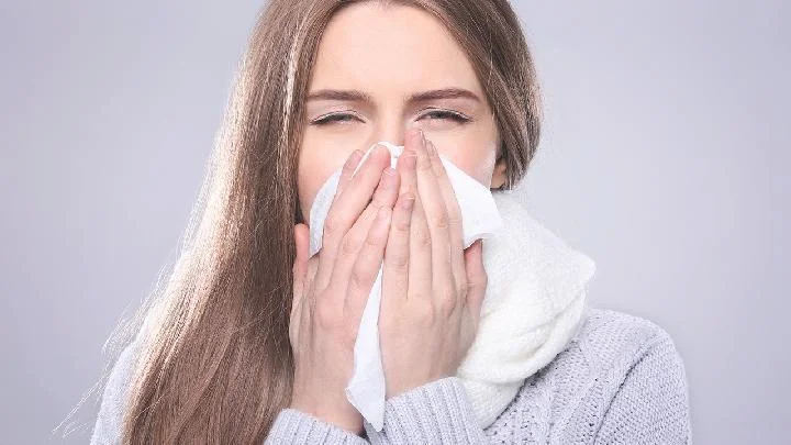 过敏性鼻炎和感冒有什么区别 儿童过敏性鼻炎该