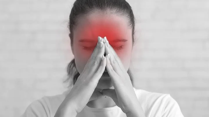 过敏性鼻炎的症状怎么与感冒区分 过敏性鼻炎的