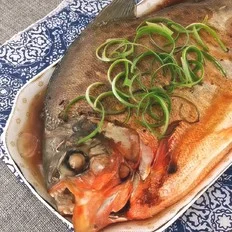 清蒸红石斑鱼的做法-咸鲜味蒸菜谱
