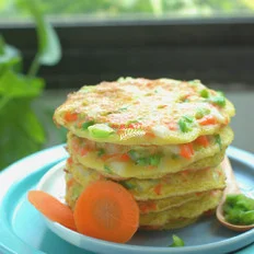 鸡蛋蔬菜早餐饼的做法-家常味烙菜谱