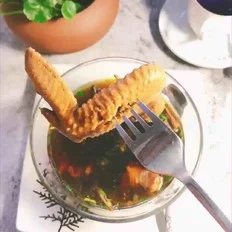 黑枸杞养生鸡汤的做法-家常味煲菜谱