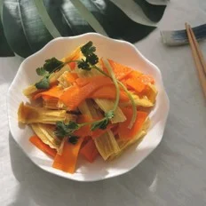 胡萝卜炒腐竹的做法-家常味炒菜谱