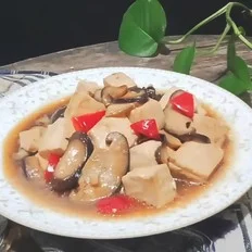 香菇炖豆腐的做法-家常味炖菜谱