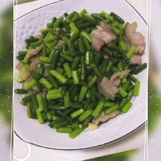 蒜苔炒肉的做法-家常味炒菜谱