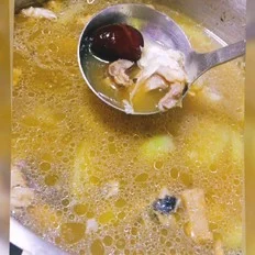 红枣鲫鱼汤的做法-家常味煮菜谱