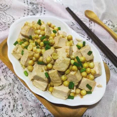 鸡头米烧豆腐的做法-家常味炒菜谱