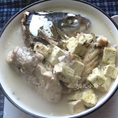 鱼头豆腐汤的做法-家常味煮菜谱