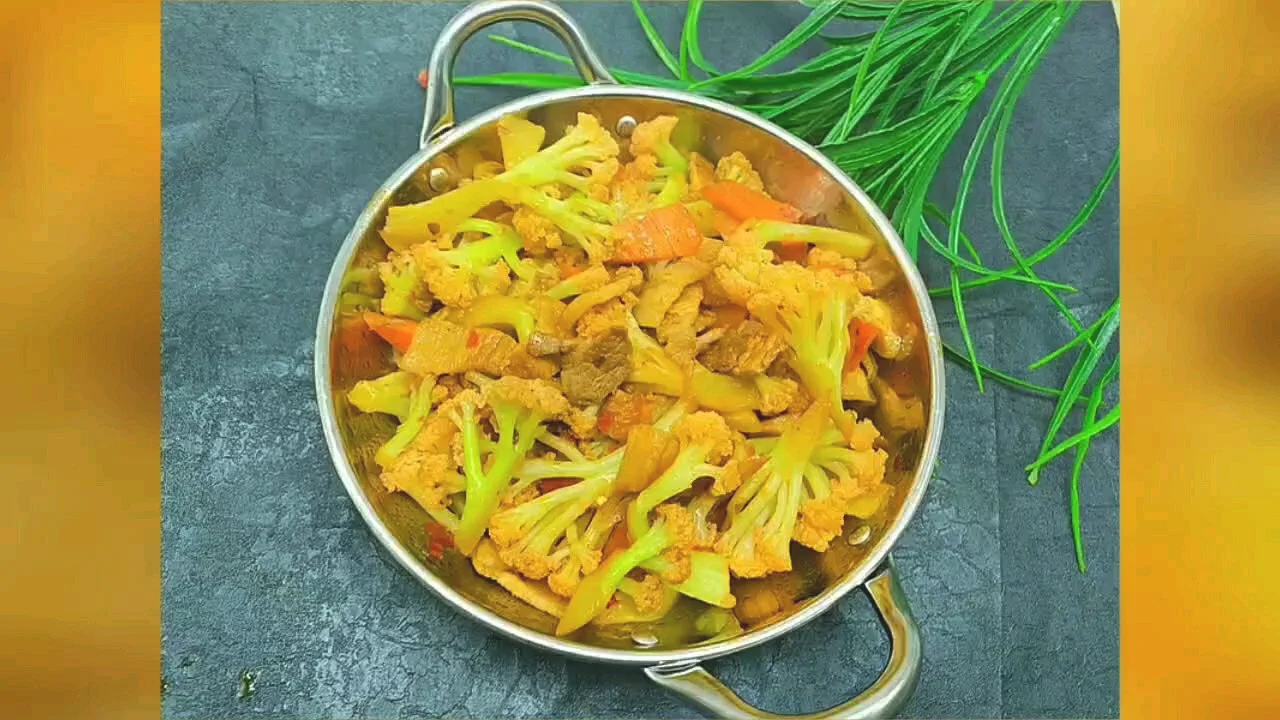 干锅花菜的做法-香辣味烧菜谱