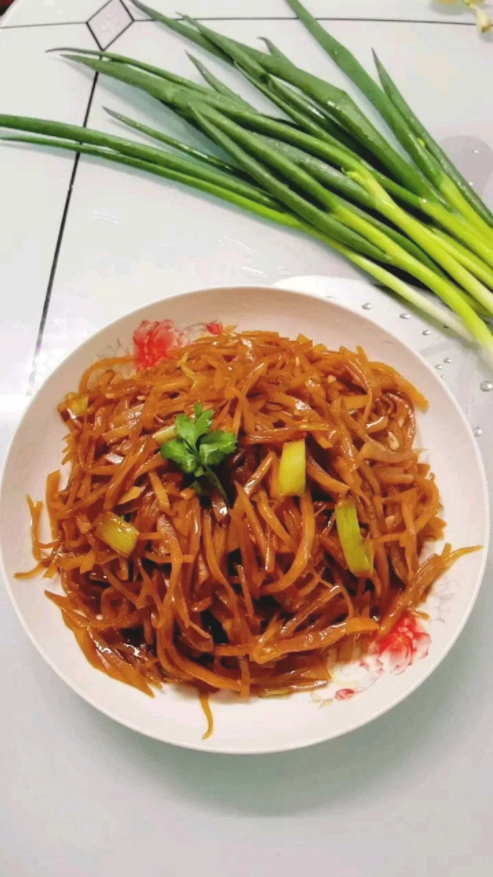 芥菜疙瘩咸菜的做法-咸鲜味炒菜谱