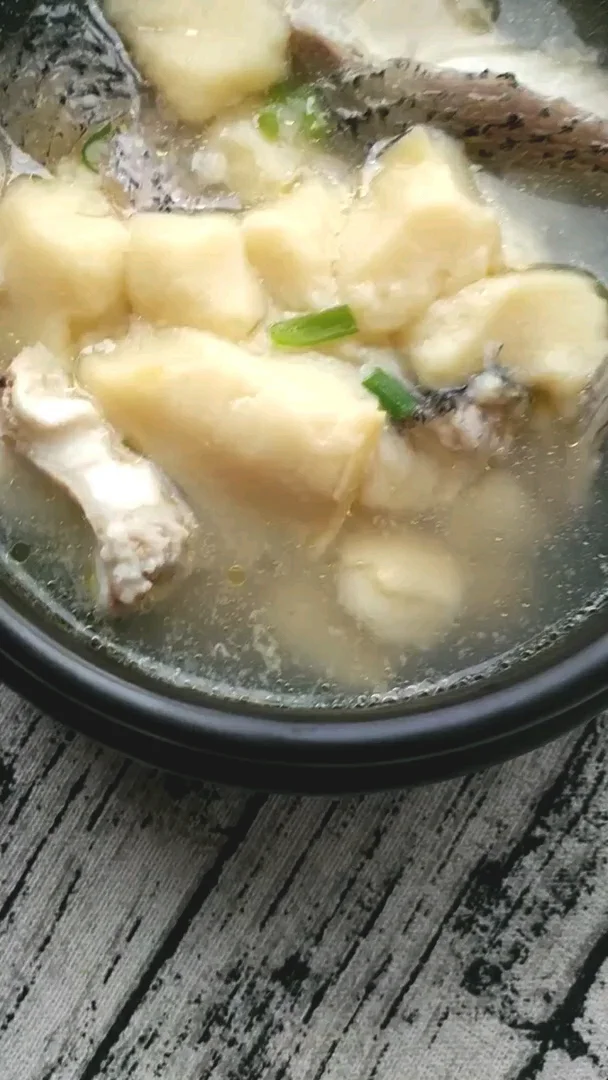 鹰嘴豆腐炖黑鱼的做法-咸鲜味炖菜谱