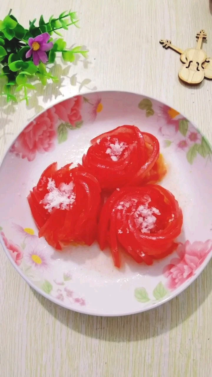 玫瑰花西红柿的做法-甜味拌菜谱