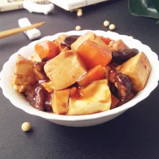 豆腐烧香菇的做法-家常味烧菜谱