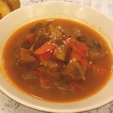 甜酸开胃的西红柿牛腩汤的做法-家常味炖菜谱
