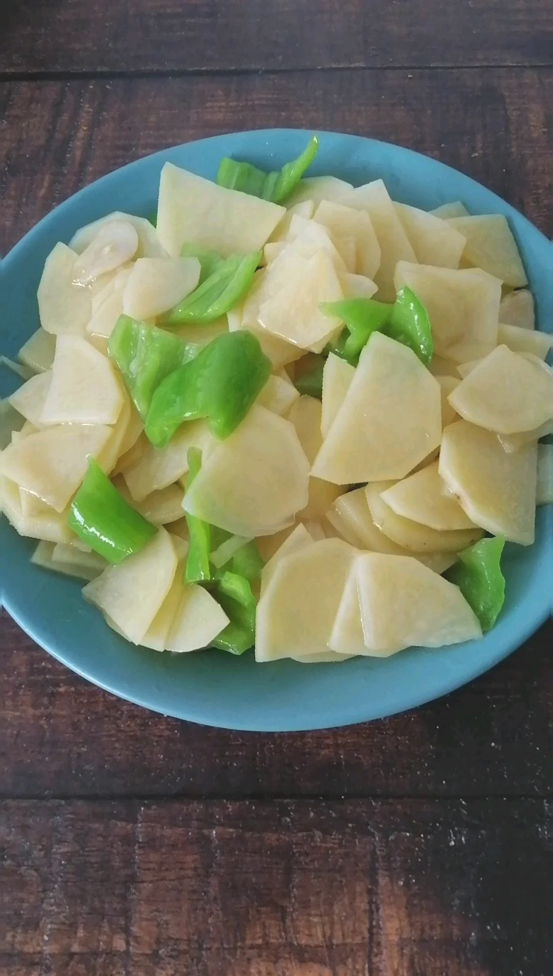 尖椒土豆片的做法-家常味炒菜谱