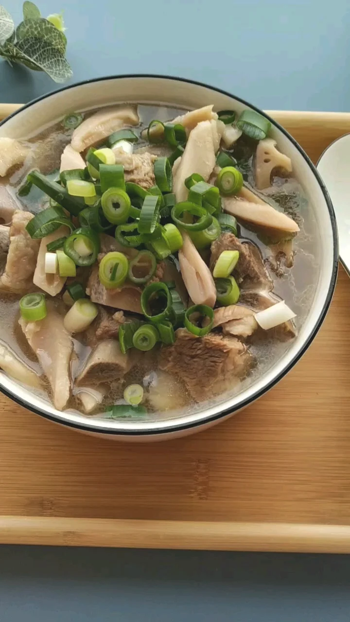 排骨藕汤的做法-家常味煲菜谱