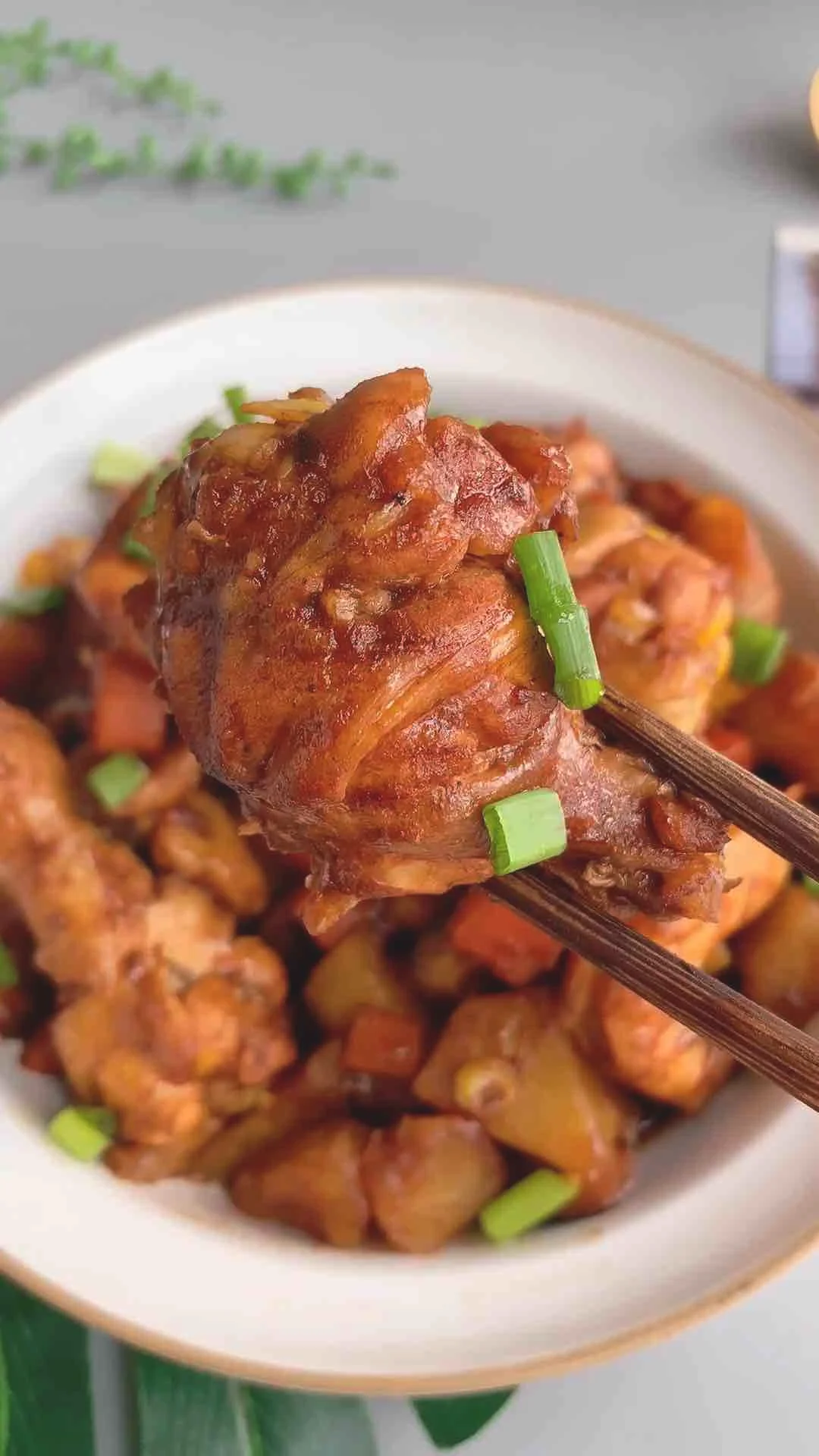 鲜虾鸡腿煲的做法-咸鲜味炖菜谱