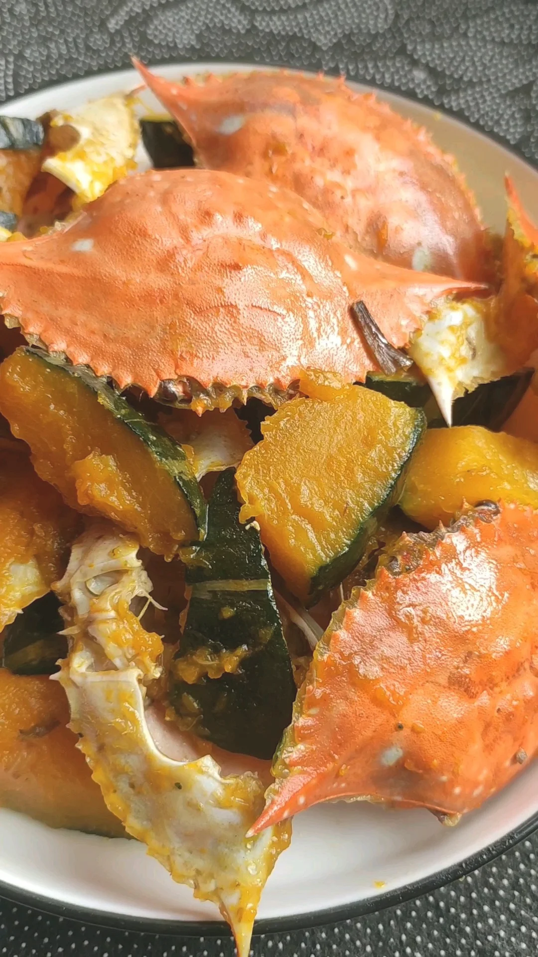 鲜味浓郁的蟹壳炖南瓜的做法-咸鲜味炖菜谱