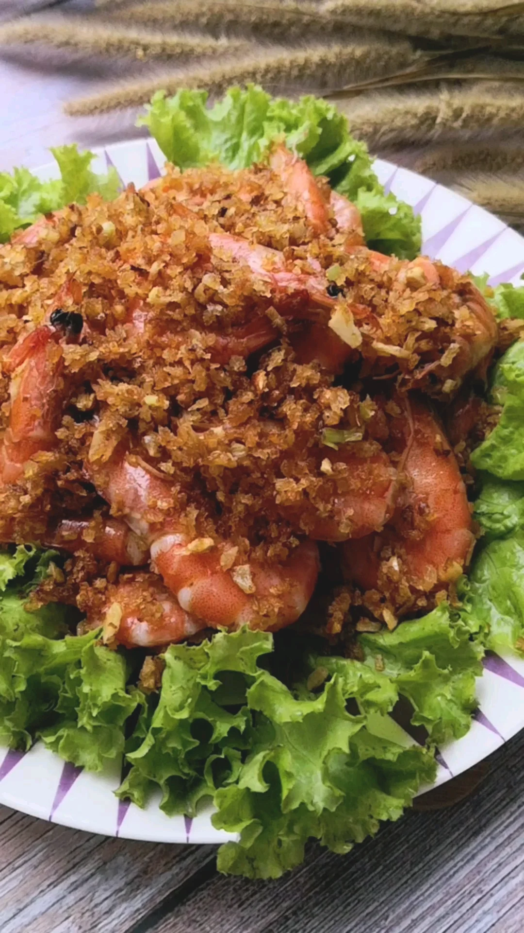 避风塘虾的做法-咸鲜味炒菜谱