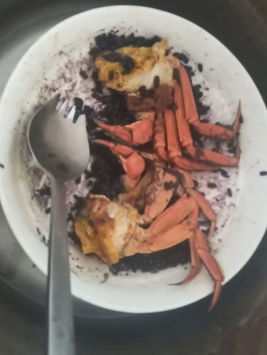 螃蟹蒸黑米的做法-咸鲜味蒸菜谱