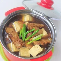 电饭煲豆腐炖肉的做法-咸鲜味炖菜谱