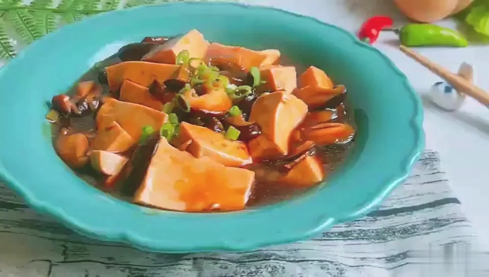 #水豆腐的仙人做法#鲍汁香菇炖豆腐的做法-咸鲜