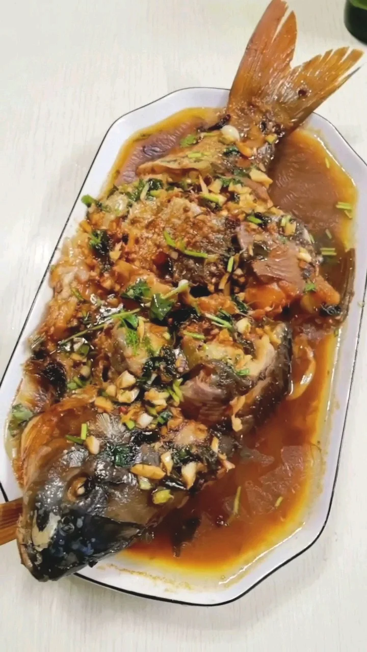 红烧鲤鱼的做法-咸鲜味炖菜谱