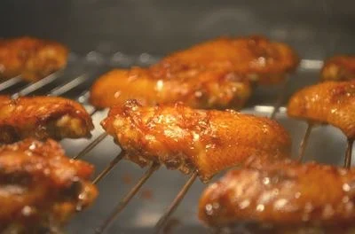 烤箱版本的烤鸡翅中要怎么做好吃