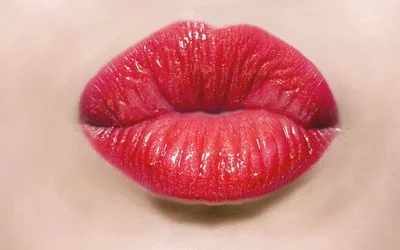 影响嘴唇颜色的因素有哪些嘴唇暗的原因