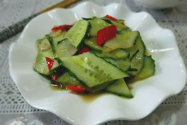 家常炒黄瓜怎么做和什么一起做更好吃