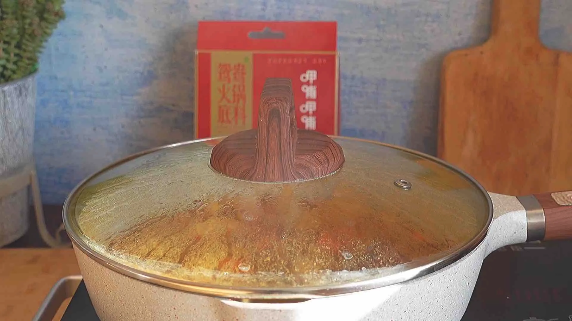 火锅鸡的家常做法，香辣过瘾简单易做，配米饭太下饭啦的做法-香辣味烧菜谱