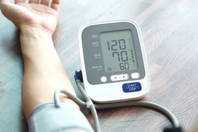 年轻人血压值位于哪个范围内算正常