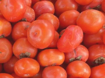 吃柿子的时候带皮吃对健康有哪些利与弊