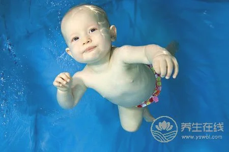 婴儿游泳有什么好处?婴儿游泳的注意事项有哪些?