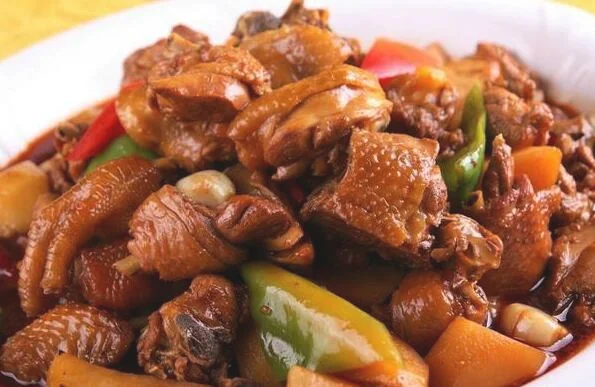 新疆大盘鸡是哪个地方的菜 新疆大盘鸡的作法实例教程