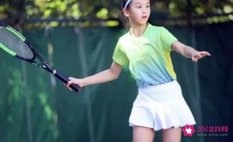 女生打网球对身体有好处