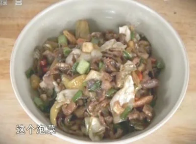 20140421天天饮食:泡菜爆鸡胗的做法【视频+笔记】