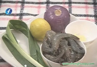 黄油柠檬虾的做法【视频+笔记】